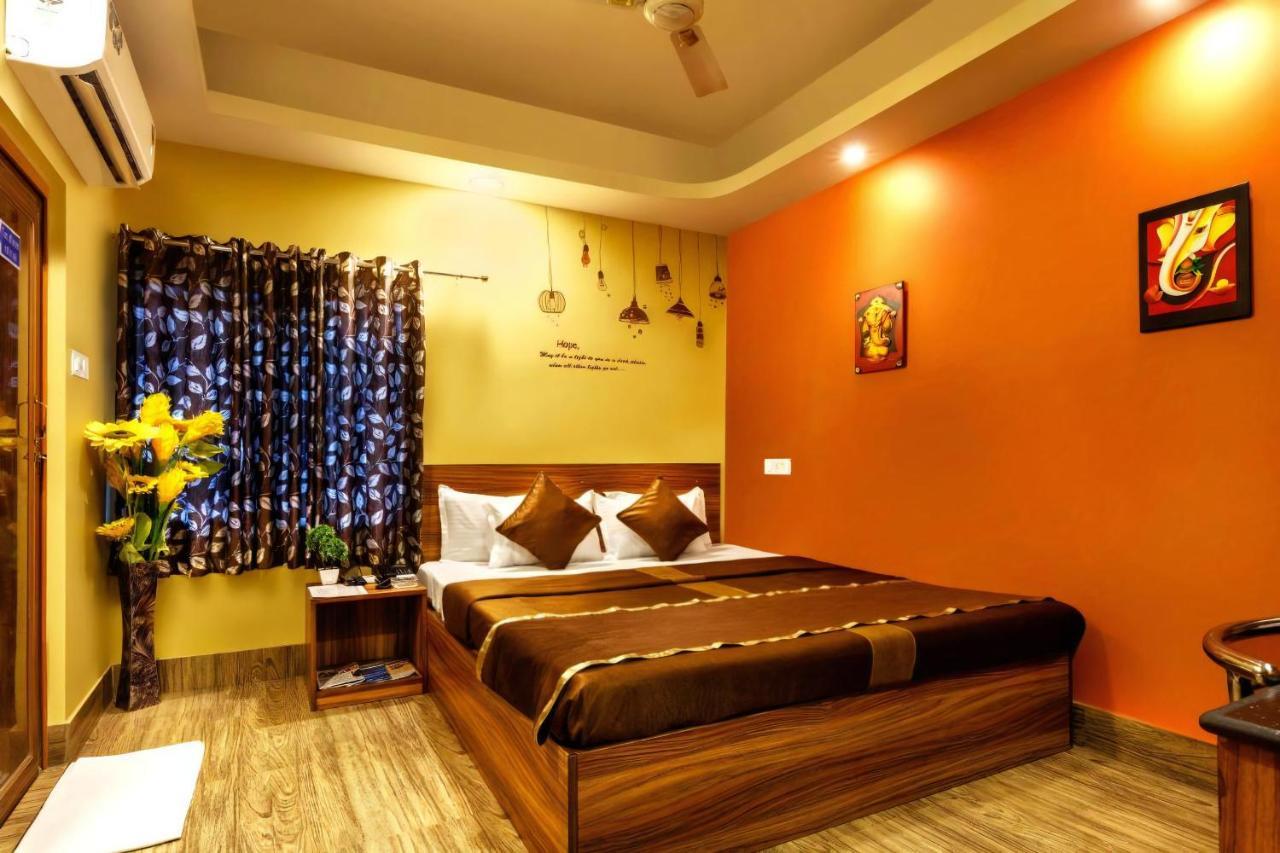 The Silverline Hotel Kolkata Exterior photo